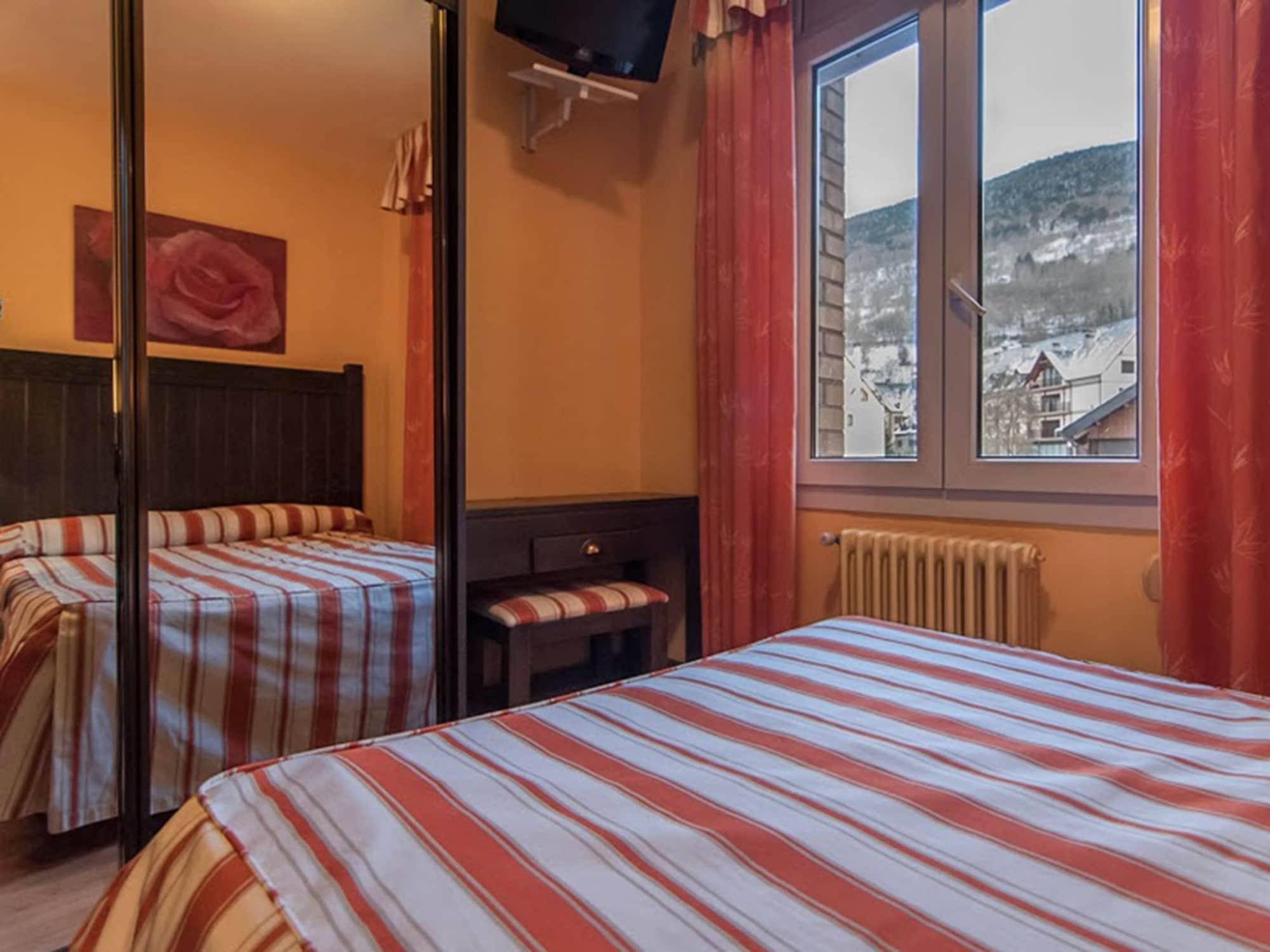 Hotel Viella Buitenkant foto