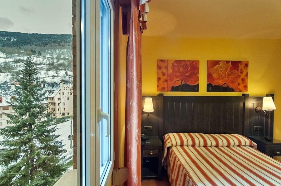 Hotel Viella Buitenkant foto