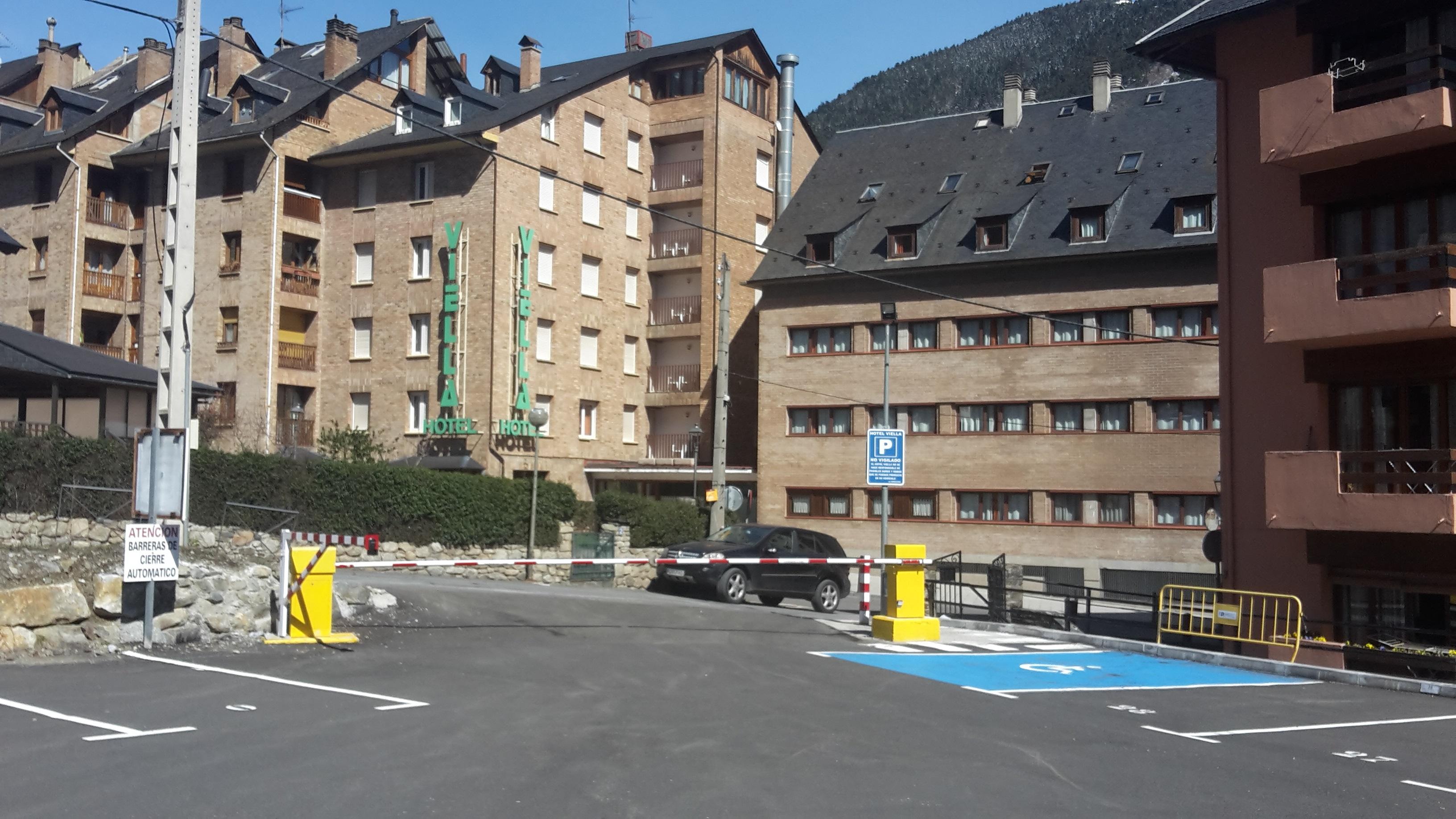 Hotel Viella Buitenkant foto