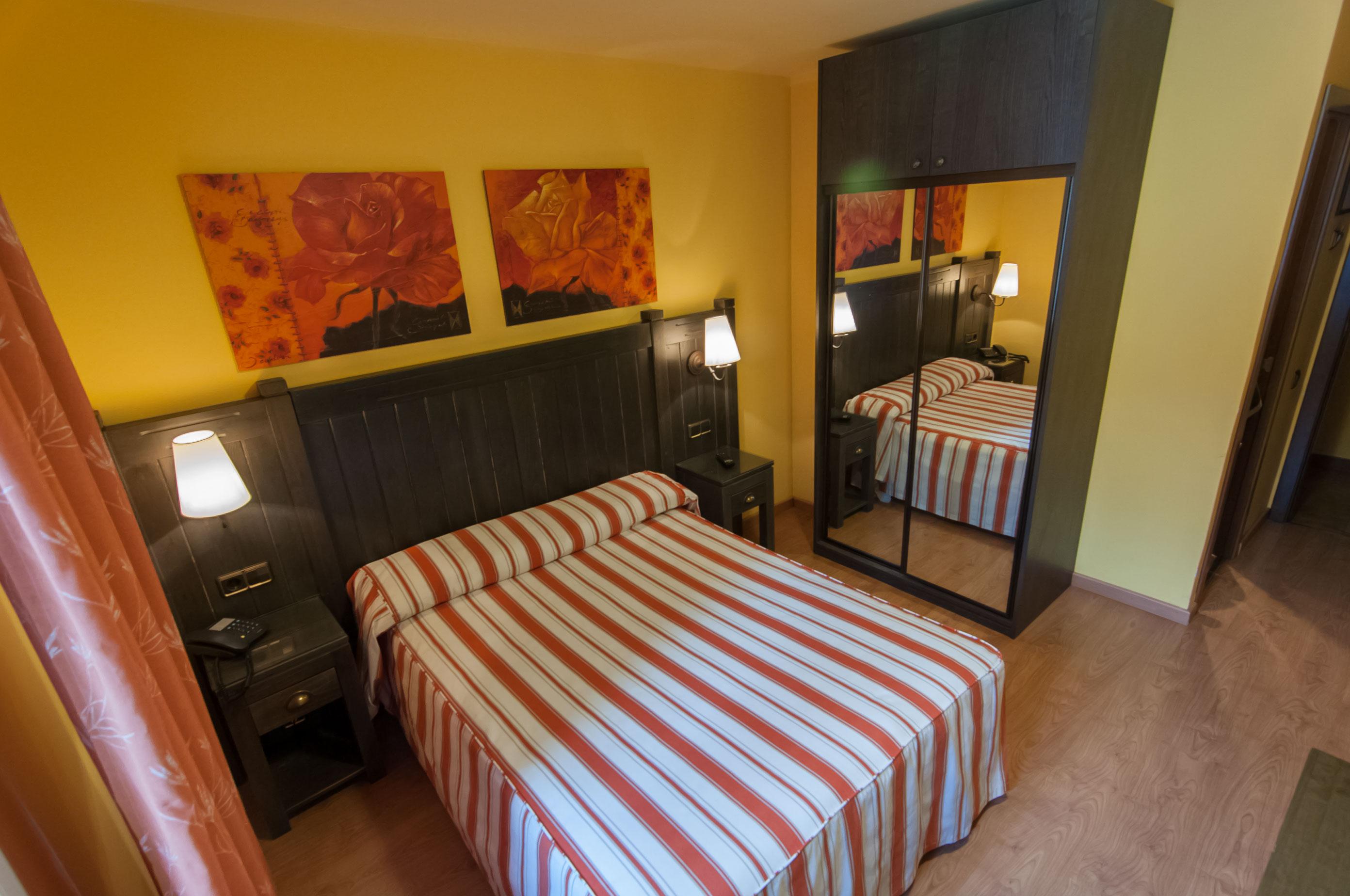 Hotel Viella Buitenkant foto