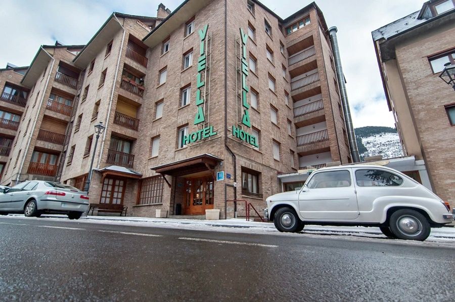 Hotel Viella Buitenkant foto